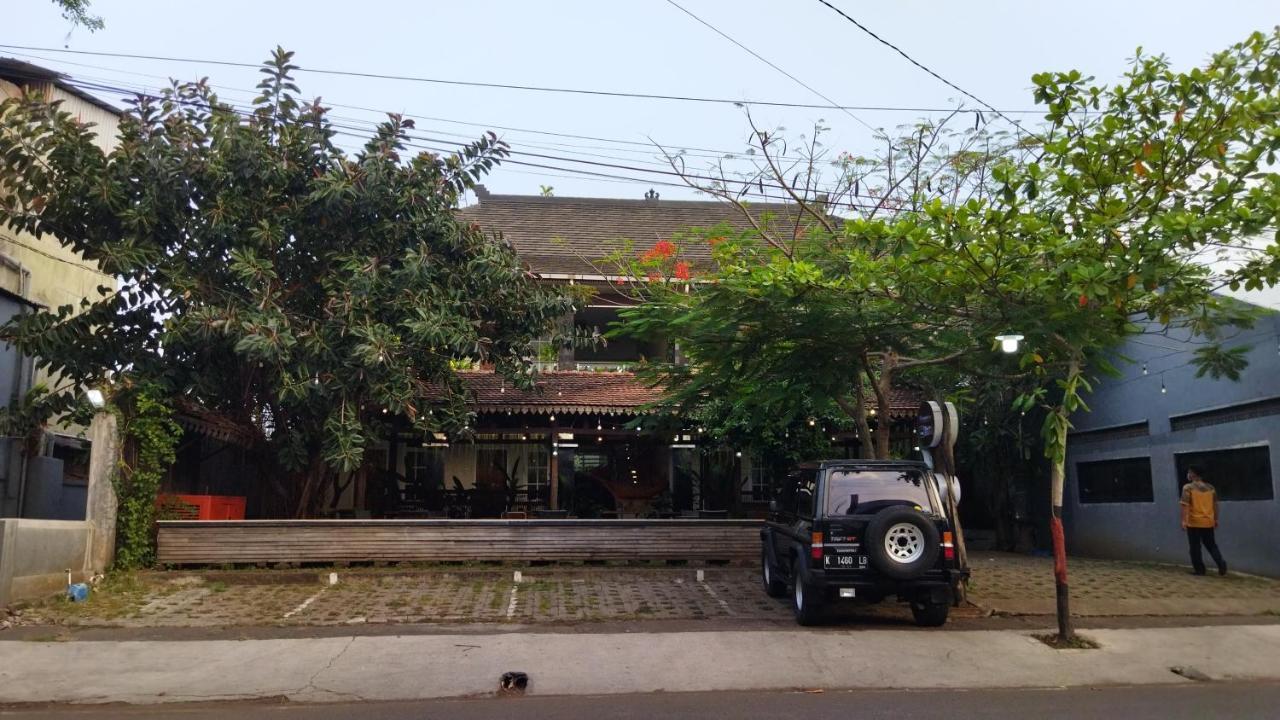 Nusantara Hotel Syariah Джепара Екстер'єр фото