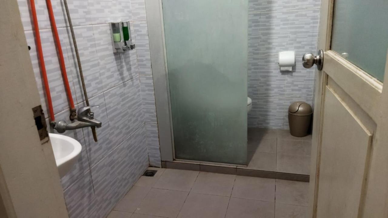 Nusantara Hotel Syariah Джепара Екстер'єр фото